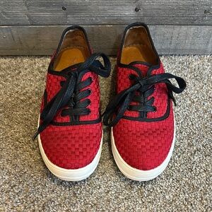 Bernie Mev Red & Black Basket Weave Lace Up Comfort Sneakers Size 39